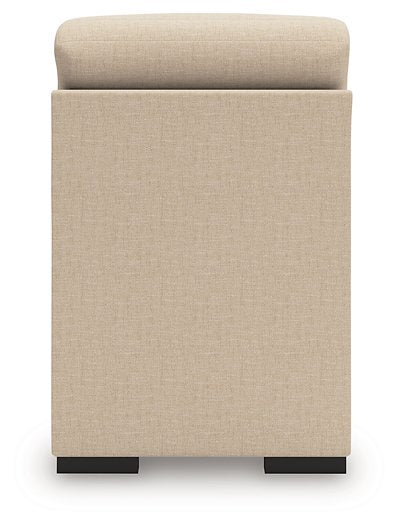 LadyMae Sectional with Chaise - Aumand's Furniture (North Walpole, NH) 