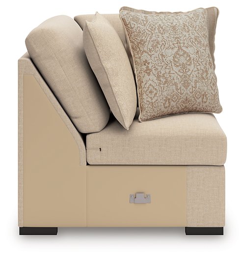 LadyMae Sectional with Chaise - Aumand's Furniture (North Walpole, NH) 