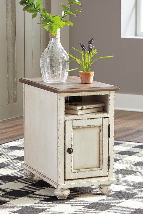 Realyn Chairside End Table