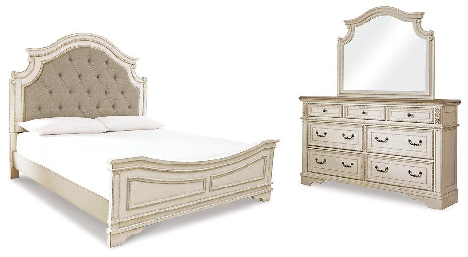 Realyn Bedroom Set