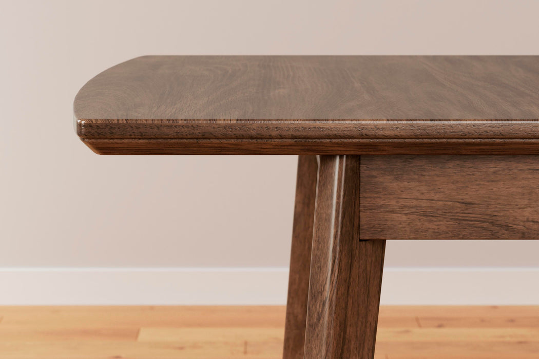 Lyncott Dining Room Set - Aumand's Furniture (North Walpole, NH) 