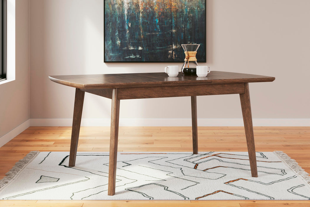 Lyncott Dining Room Set - Aumand's Furniture (North Walpole, NH) 